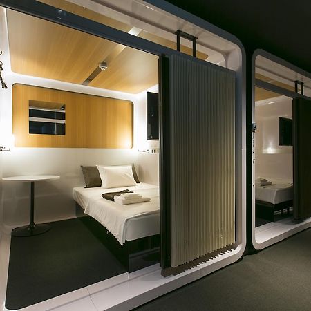 First Cabin Hanshin Nishiumeda Osaka Bagian luar foto