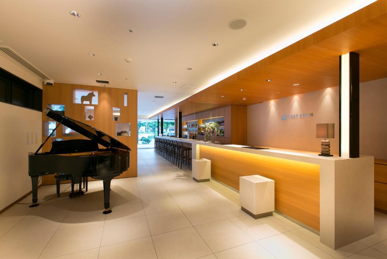 First Cabin Hanshin Nishiumeda Osaka Bagian luar foto