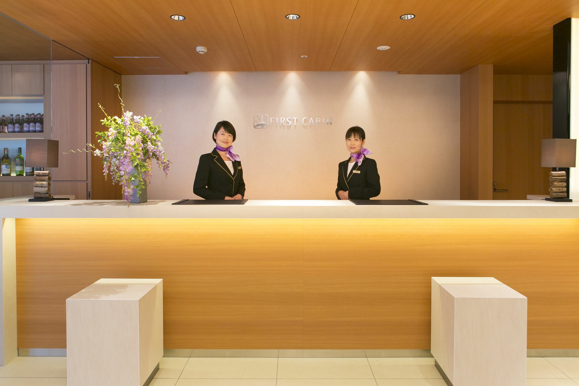 First Cabin Hanshin Nishiumeda Osaka Bagian luar foto