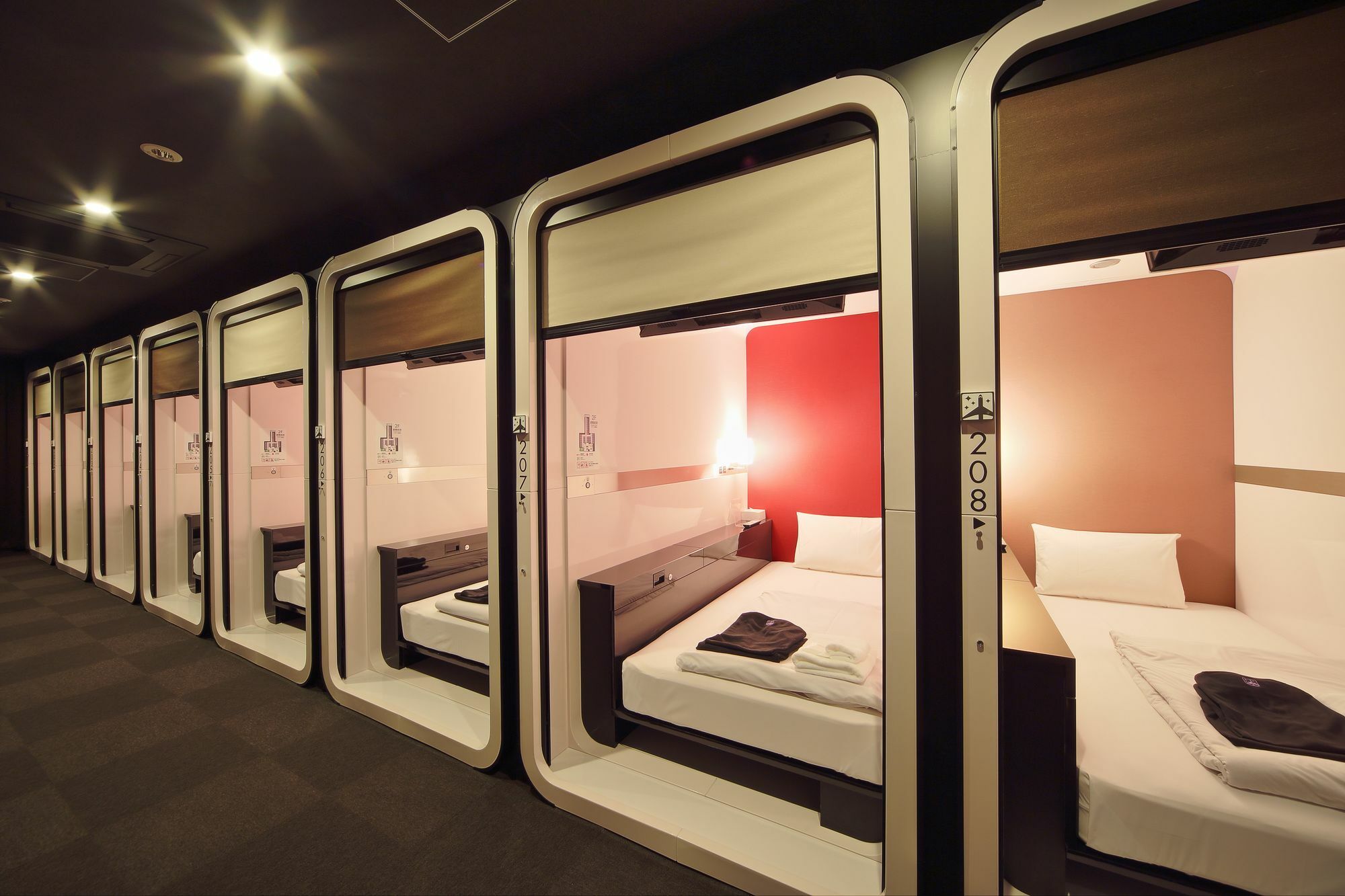 First Cabin Hanshin Nishiumeda Osaka Bagian luar foto